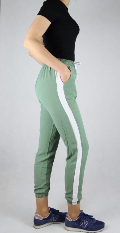 Spodnie letnie dresowe z lampasem zielone