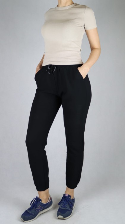 Spodnie dresowe wiązane z kieszeniami czarne