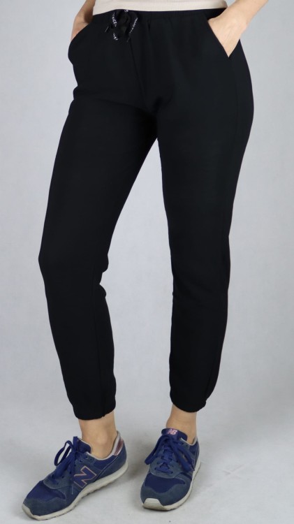 Spodnie dresowe wiązane z kieszeniami czarne