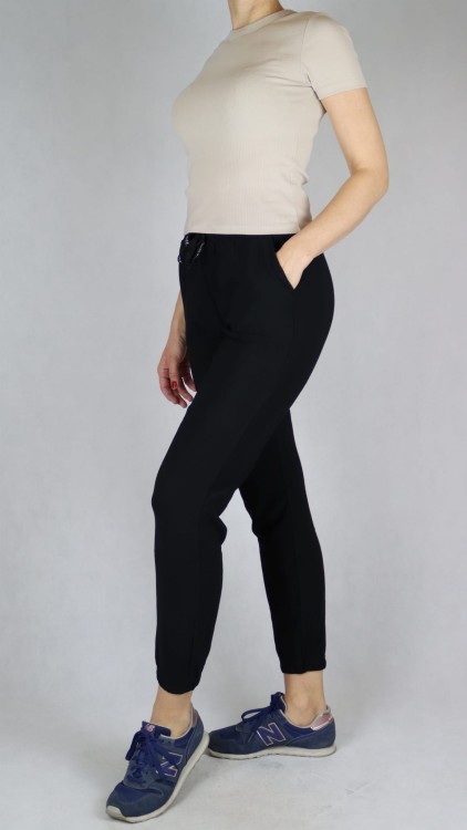 Spodnie dresowe wiązane z kieszeniami czarne