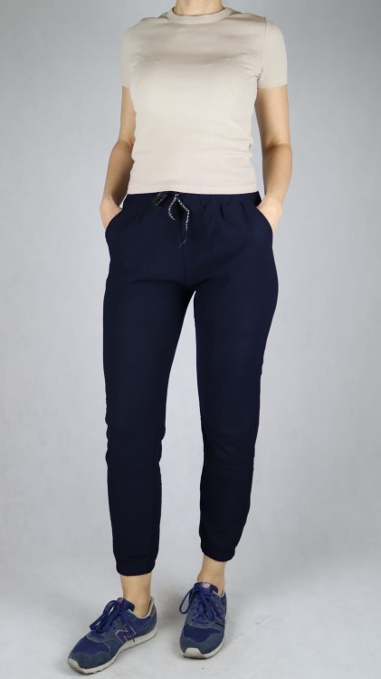 Spodnie dresowe wiązane z kieszeniami granatowe